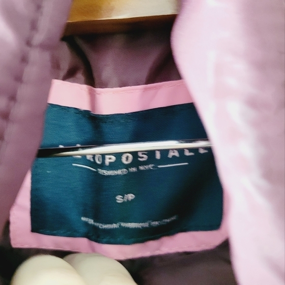 Aeropostale burgundy color zip up vest size S - Picture 2 of 5